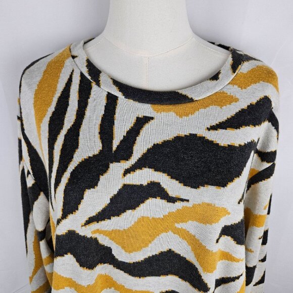 BAR By Melis Kozan XL Tiger Stripe Lightweight Sweater Yellow Black Comfy - Picture 4 of 11